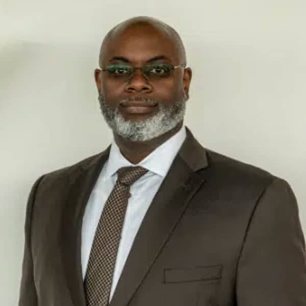 Headshot of Michael Graves.